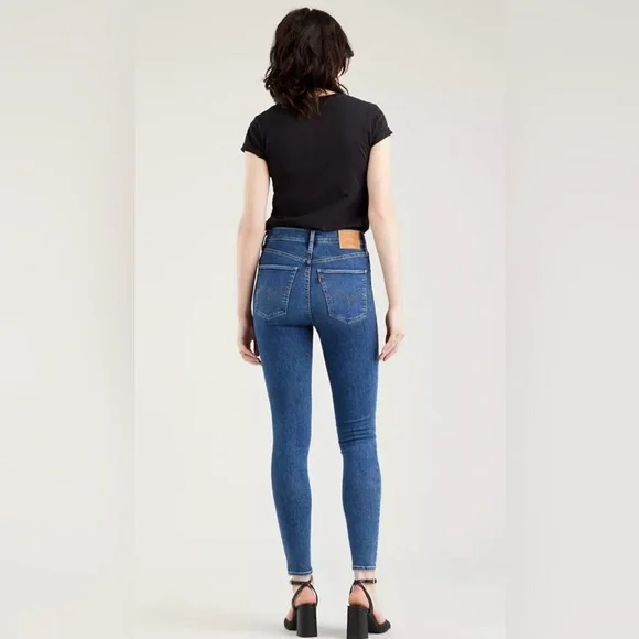 Levi's Women's Mile High Super Skinny Jeans. Size 24. Gently used. - Picture 2 of 5